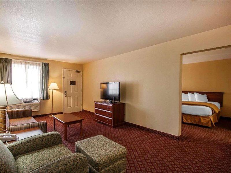 Quality Inn & Suites Covington Екстериор снимка
