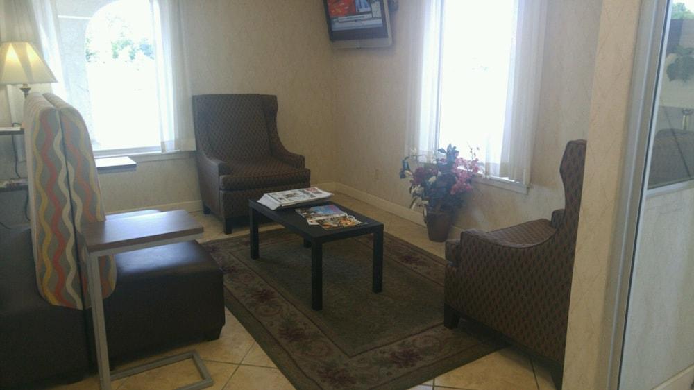 Quality Inn & Suites Covington Екстериор снимка
