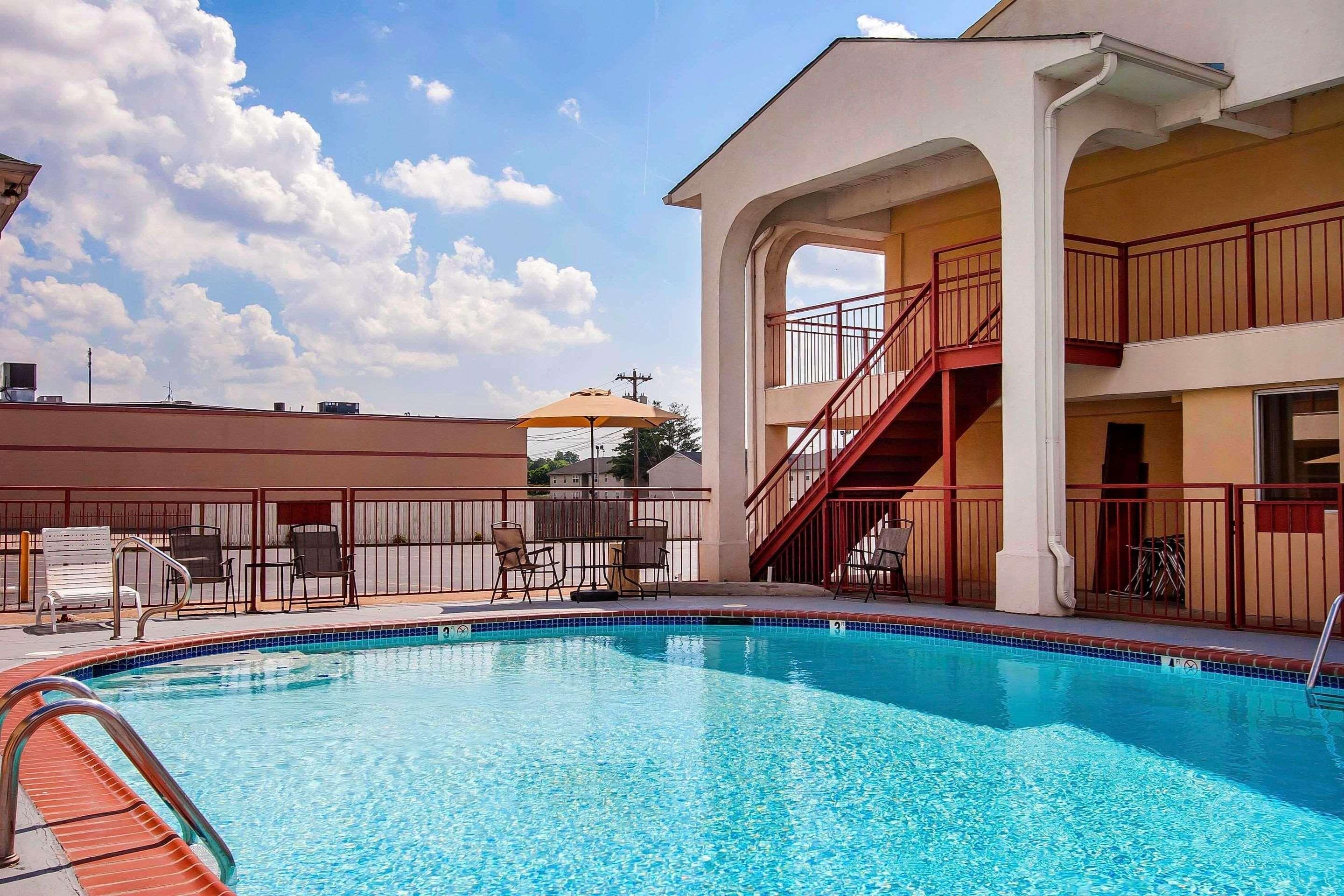 Quality Inn & Suites Covington Екстериор снимка