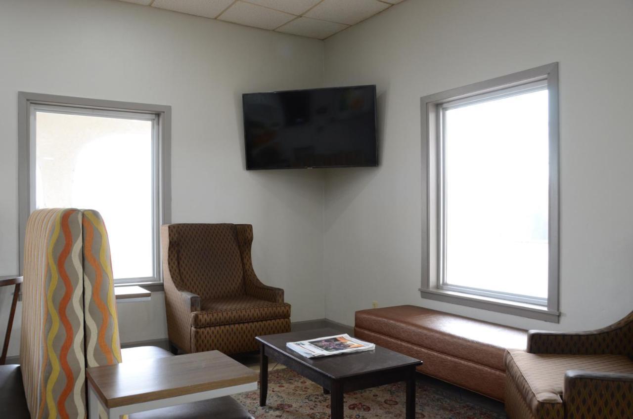 Quality Inn & Suites Covington Екстериор снимка